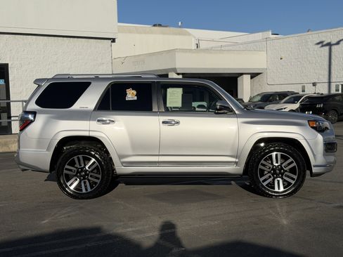 Used 2019 Toyota 4Runner Limited image 7