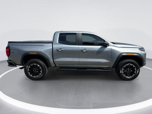 Used 2026 GMC Canyon AT4 AWD/4WD image 9