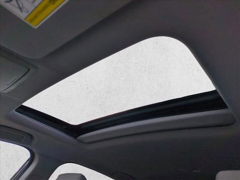 Used 2017 Honda CR-V EX image 15