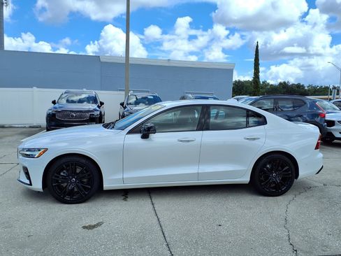 Certified 2024 Volvo S60 B5 Plus w/ Climate Package AWD/4WD image 4