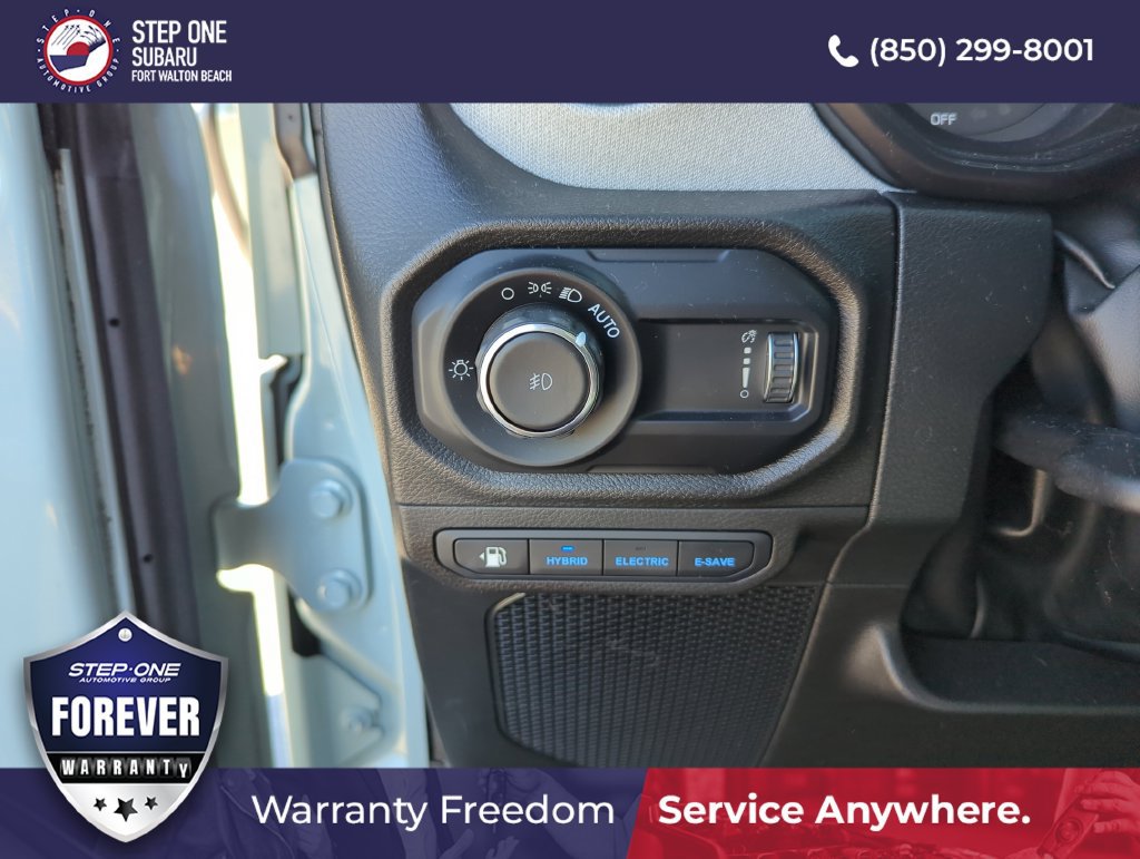 Used 2024 Jeep Wrangler Unlimited w/ Convenience Group AWD/4WD image 20