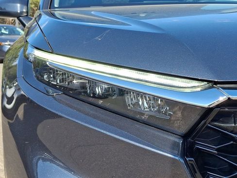 Used 2024 Honda CR-V EX image 9