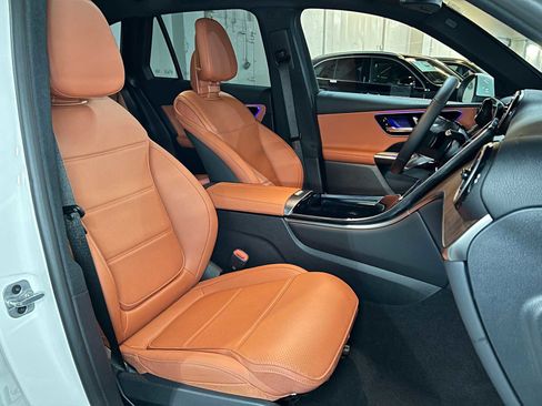 New 2026 Mercedes-Benz GLC 300 4MATIC image 12