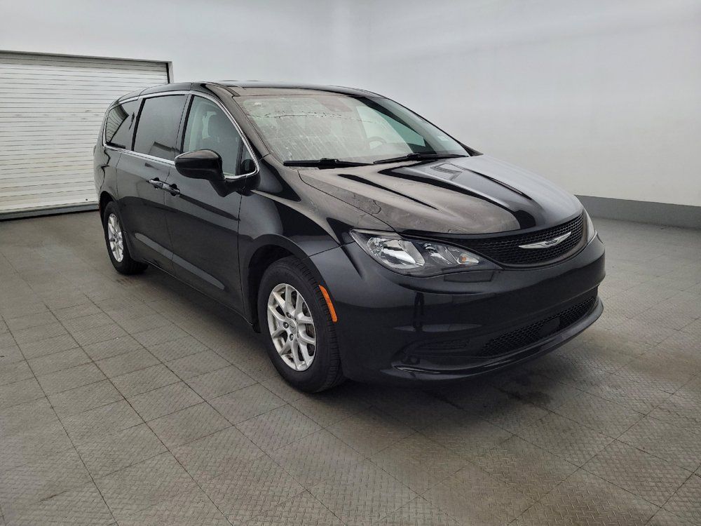 Used 2023 Chrysler Voyager LX FWD image 13