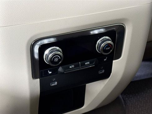 Used 2024 GMC Yukon Denali AWD/4WD image 37