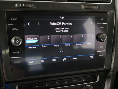 Used 2019 Volkswagen e-Golf SE w/ Driver Assistance Package image 22