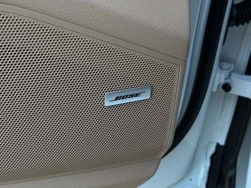 Used 2023 Porsche Cayenne Coupe image 9