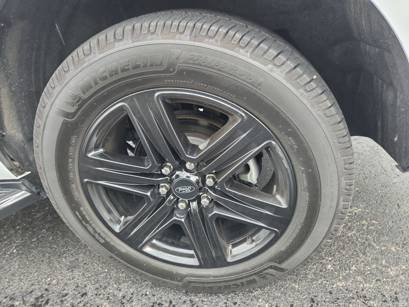 Used 2020 Ford Expedition XLT w/ Equipment Group 202A AWD/4WD image 44
