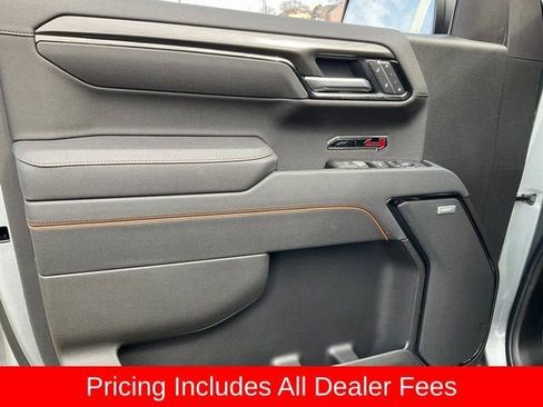 New 2026 GMC Sierra 1500 AT4 w/ AT4 Premium Package AWD/4WD image 4
