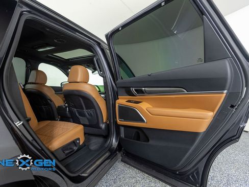 Used 2025 Kia Telluride SX X-Line AWD/4WD image 36