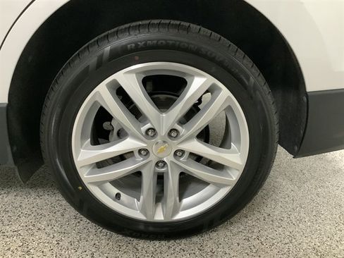 Used 2020 Chevrolet Equinox Premier AWD/4WD image 11
