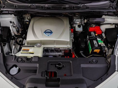 Used 2016 Nissan Leaf S w/ Charger Package image 30