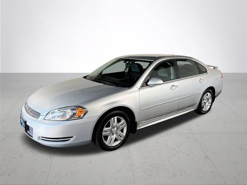 Used 2012 Chevrolet Impala LT FWD image 2