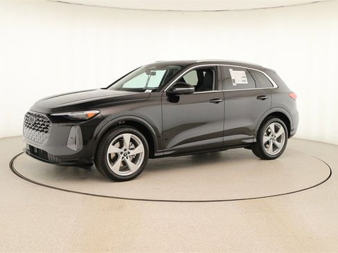 New 2025 Audi Q5 Prestige image 13