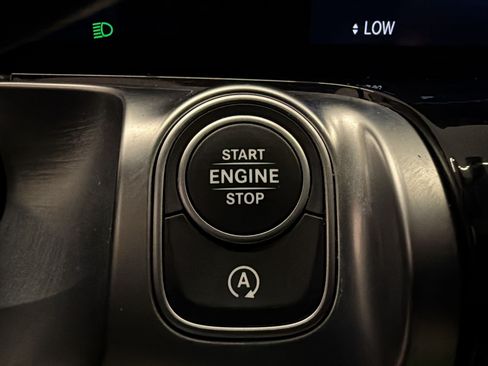 Used 2021 Mercedes-Benz GLB 250 image 16