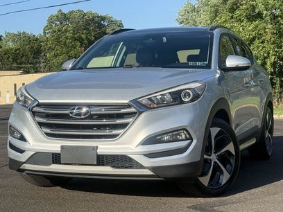 Used 2017 Hyundai Tucson Limited w/ Limited Ultimate Package 03