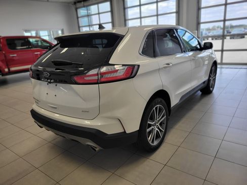 Used 2024 Ford Edge Titanium w/ Equipment Group 301A AWD/4WD image 5
