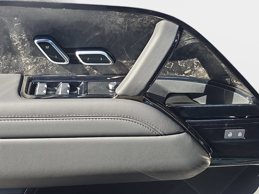 New 2025 Land Rover Range Rover Sport SE AWD/4WD image 29