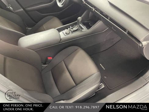 Used 2021 MAZDA MAZDA3 Sedan image 40