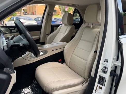 Used 2021 Mercedes-Benz GLE 350 w/ Premium Package image 26