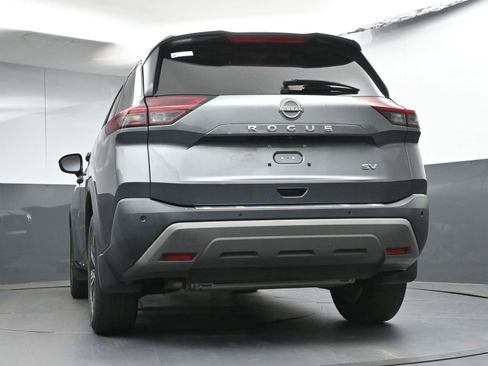 Certified 2023 Nissan Rogue SV FWD image 24