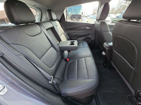 Used 2023 Chevrolet Bolt LT w/ Infotainment Package image 7