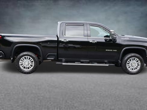 Used 2020 Chevrolet Silverado 3500 High Country w/ Z71 Off-Road Package AWD/4WD image 2