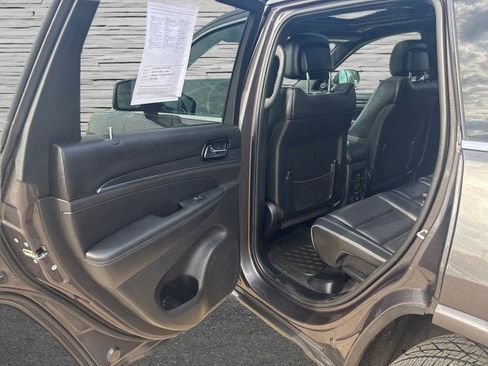 Used 2019 Jeep Grand Cherokee Overland image 20