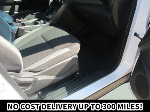 Used 2016 Ford Escape S FWD image 15