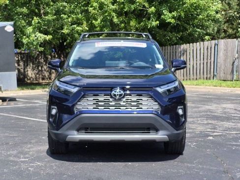Certified 2025 Toyota RAV4 Limited FWD image 4