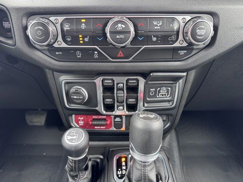 New 2025 Jeep Wrangler Willys image 24