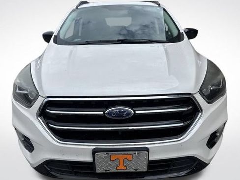 Used 2017 Ford Escape SE w/ SE Sport Appearance Package FWD image 7