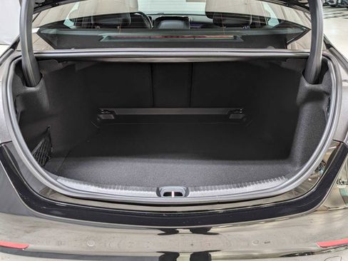 Used 2025 Mercedes-Benz C 300 4MATIC Sedan image 18