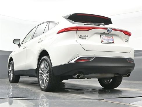 Used 2021 Toyota Venza Limited w/ Advanced Technology Package image 25