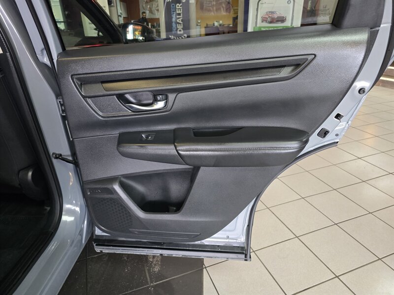 Used 2025 Honda CR-V LX image 15