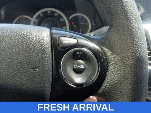 Used 2017 Honda Accord LX image 25