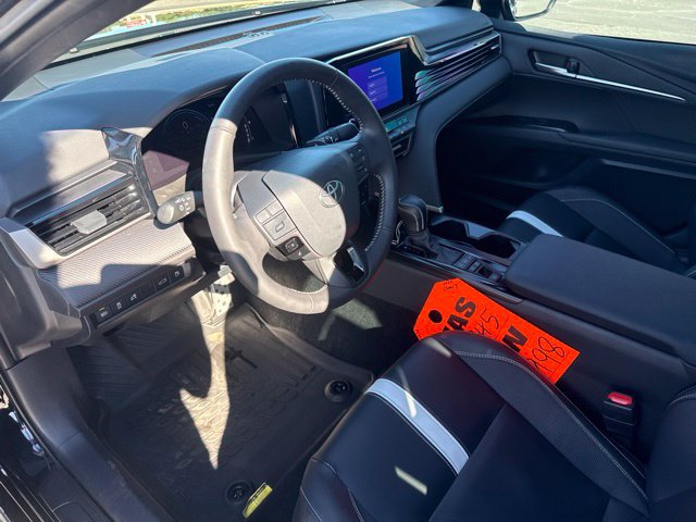 Used 2025 Toyota Camry SE w/ Convenience Package FWD image 24