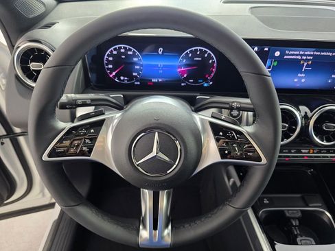New 2026 Mercedes-Benz GLB 250 image 13