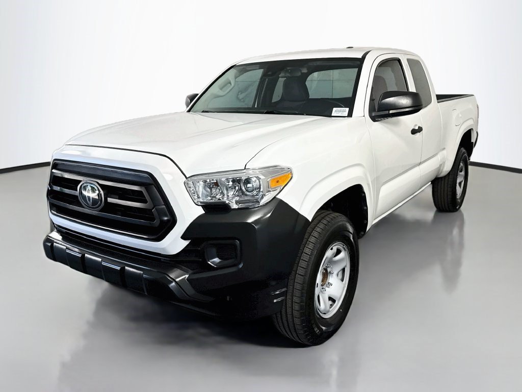 Used 2023 Toyota Tacoma SR RWD image 4