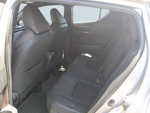 Used 2019 Toyota C-HR Limited FWD image 13