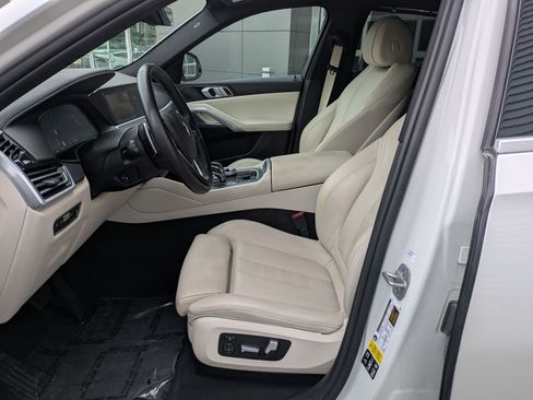 Used 2021 BMW X6 xDrive40i w/ Executive Package 2 AWD/4WD image 15