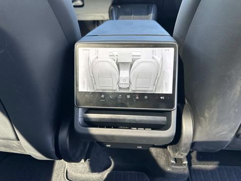 Used 2026 Tesla Model Y Long Range AWD/4WD image 15