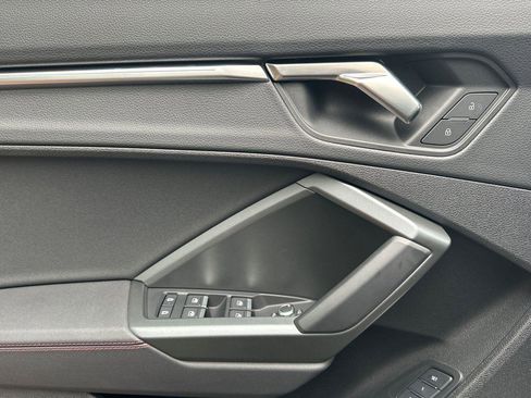 Certified 2025 Audi Q3 2.0T Premium Plus w/ Premium Plus Package image 10