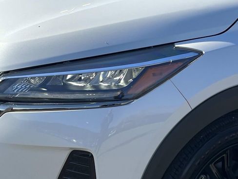 Used 2024 Nissan Kicks SR w/ SR Premium Package image 8