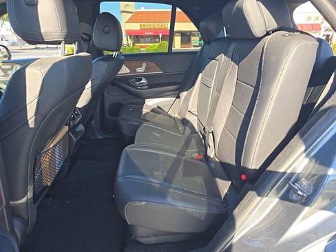 Used 2021 Mercedes-Benz GLE 350 w/ 3rd Row Seat Package image 14