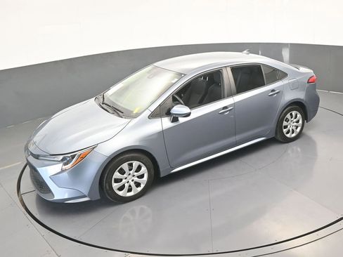 Used 2022 Toyota Corolla LE image 44