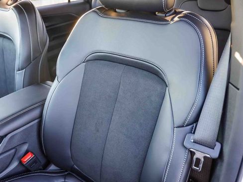 New 2025 Jeep Grand Cherokee L Laredo image 26