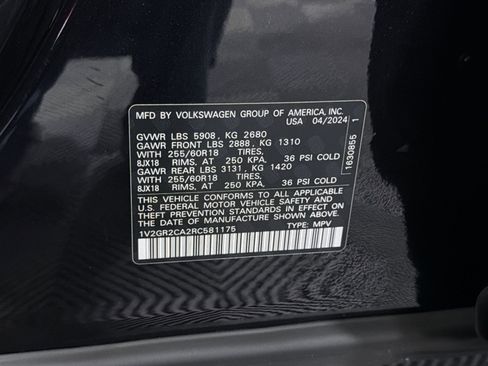 Used 2024 Volkswagen Atlas Peak Edition SEL AWD/4WD image 41