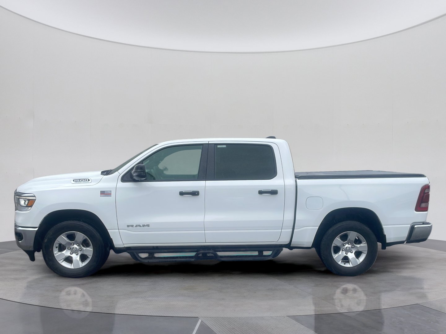 Used 2023 RAM 1500 Big Horn AWD/4WD image 2