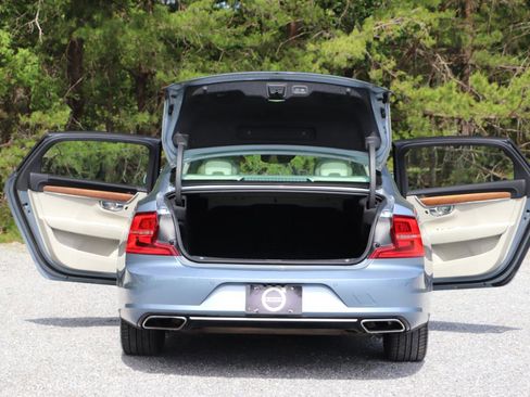 Used 2018 Volvo S90 T6 Inscription w/ Convenience Package AWD/4WD image 5